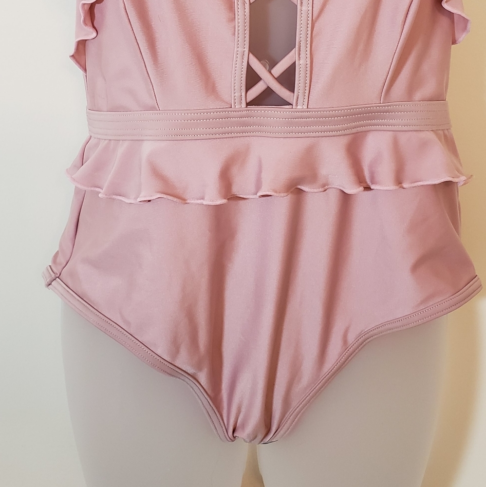 Swim suit - Picture 2 of 5